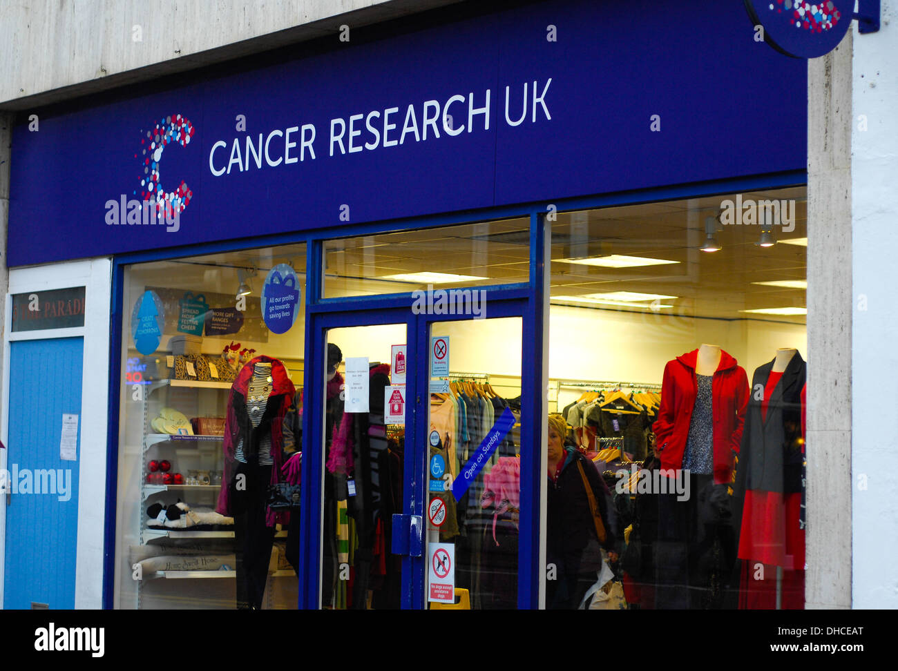 Cancer Research UK charity shop Stock Photo Alamy