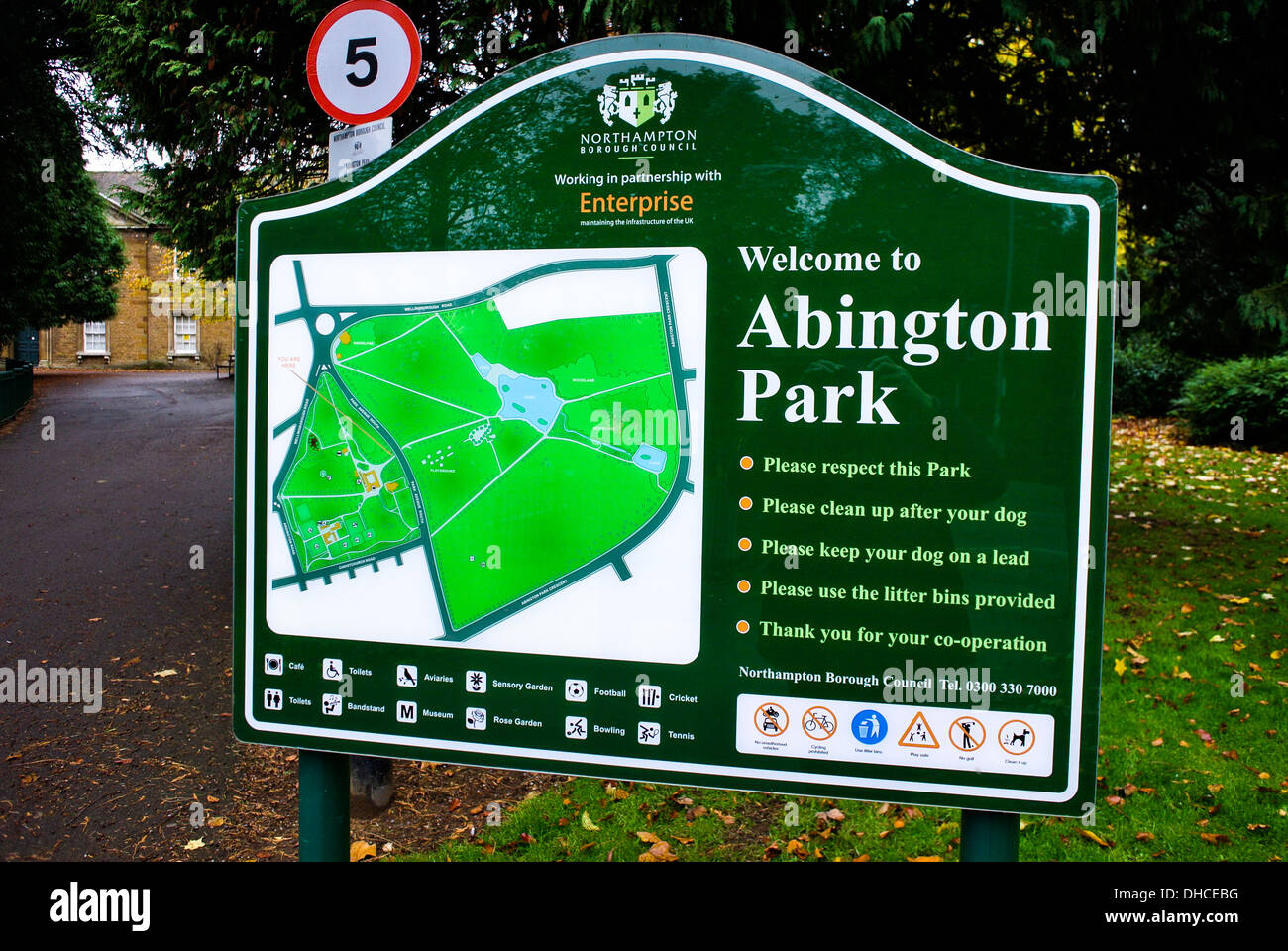 Abington Park sign Northampton Stock Photo Alamy