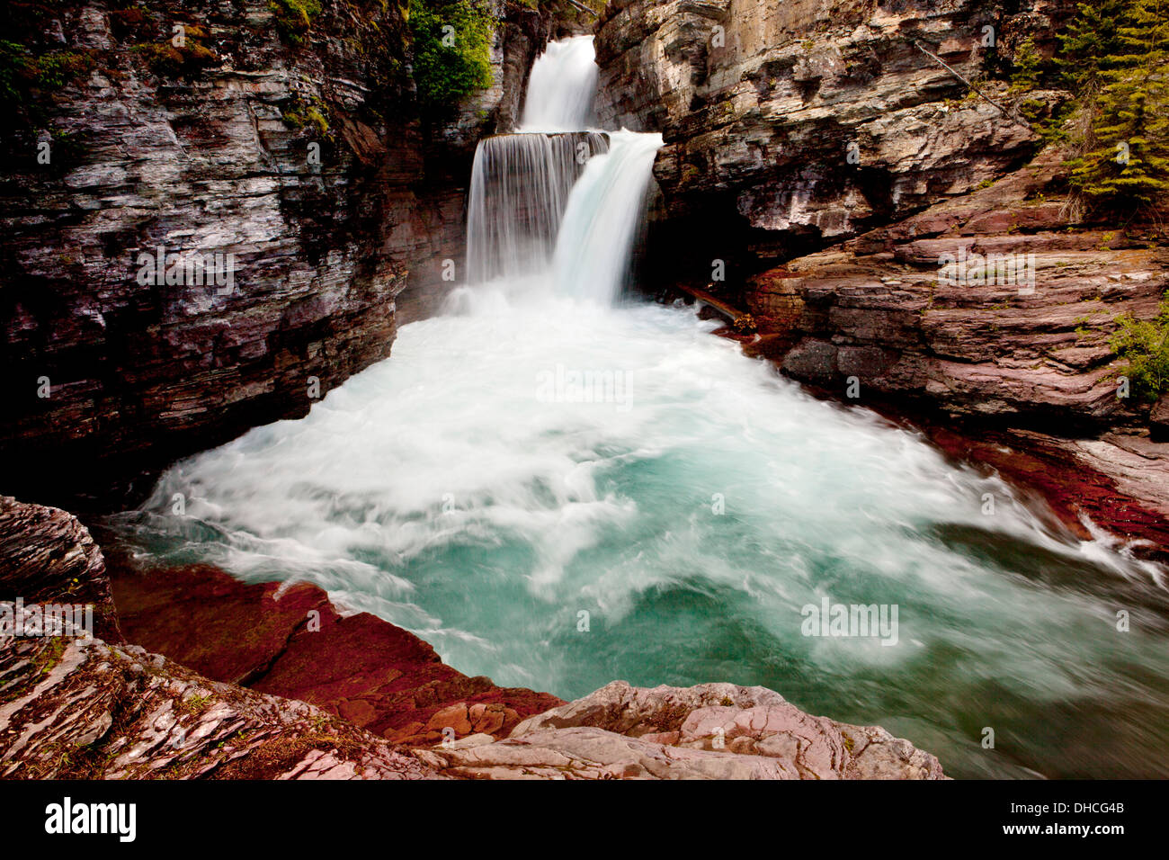 Glacier national park montana falls hi-res stock photography and images ...