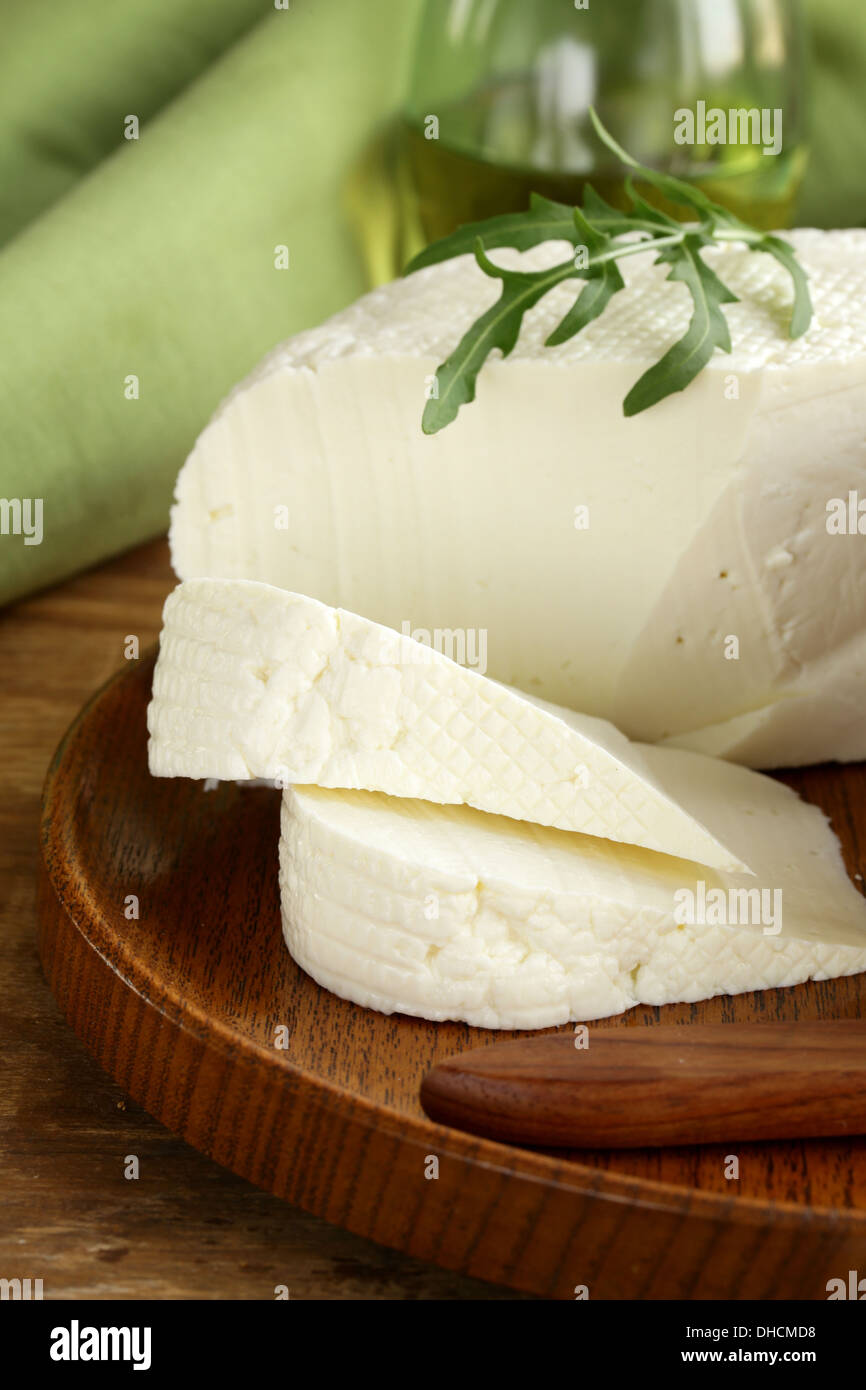 Сыр фета соленый. Сыр текстура. Красивый сыр. Cheddar cheese сыр воронежский. Шарики сырные с сыром моцарелла.