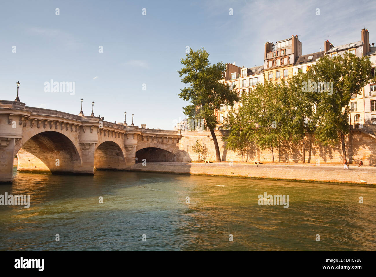 Front apartment building paris hires stock photography and images Alamy