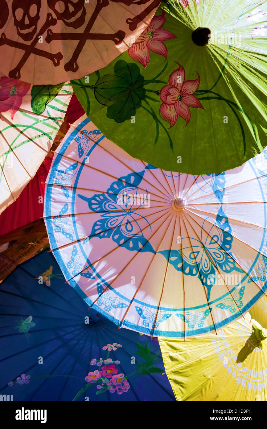 Chinese umbrellas hires stock photography and images Alamy