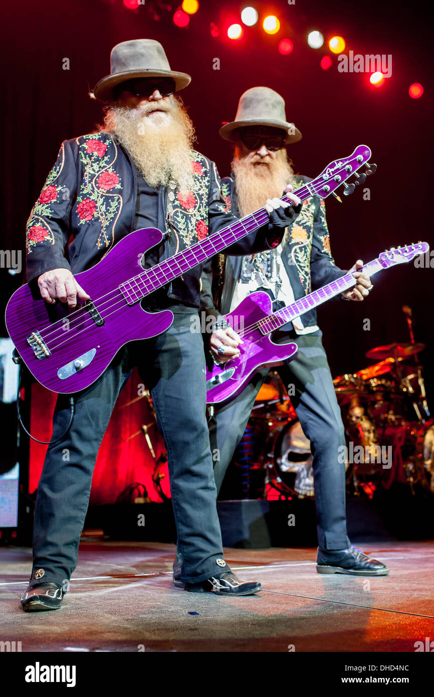 London, Ontario, Canada. 6th November 2013. Dusty Hill, left and Billy Gibbons of the Houston Texas rock/blues band ZZ Top perform . The band known for their legendary beards has been making music and performing since 1969. The band was inducted into the Rock and Roll Hall of Fame in 2004.  of the Houston Texas rock/blues band ZZ Top performs . The band known for their legendary beards has been making music and performing since 1969. The band was inducted into the Rock and Roll Hall of Fame in 2004. © Mark Spowart/Alamy Live News Stock Photo