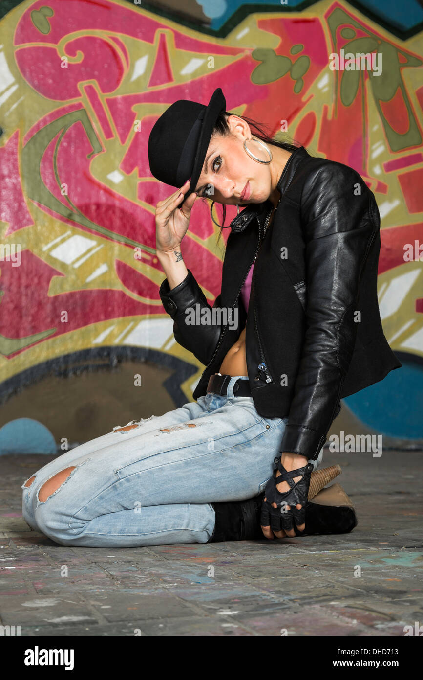 Germany, Stuttgart, Hall of Fame, Hip Hop dancer at airbrush wall Stock  Photo - Alamy