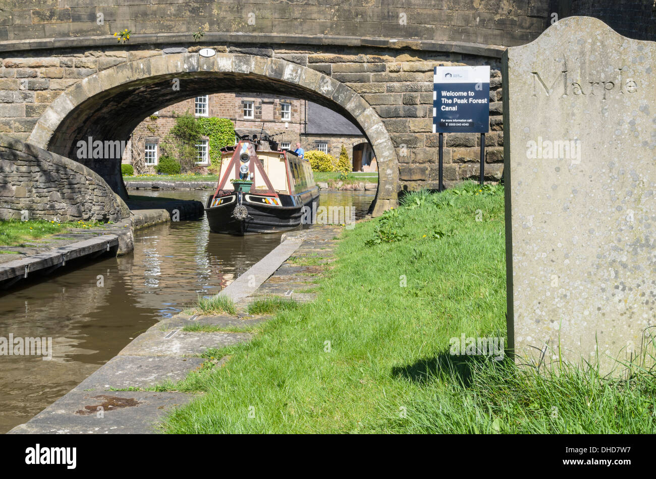 Narrowboat entering the Macclesfield Canal from the Peak Forest Canal, Marple, Greater Manchester, England Stock Photo