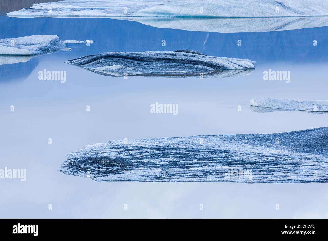 Melting snow for drinking water hires stock photography and images Alamy
