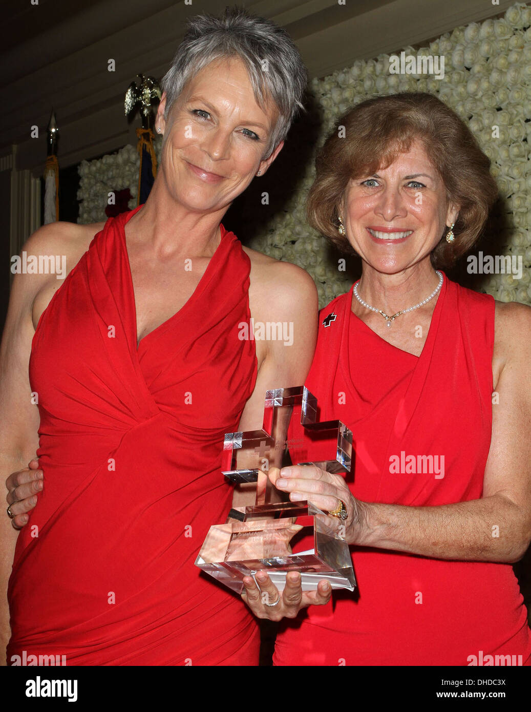 Jamie Lee Curtis Gail Mcgovern American Red Cross Annual Red Tie Affair Held At Fairmont Miramar Hotel Show Santa Monica Stock Photo Alamy