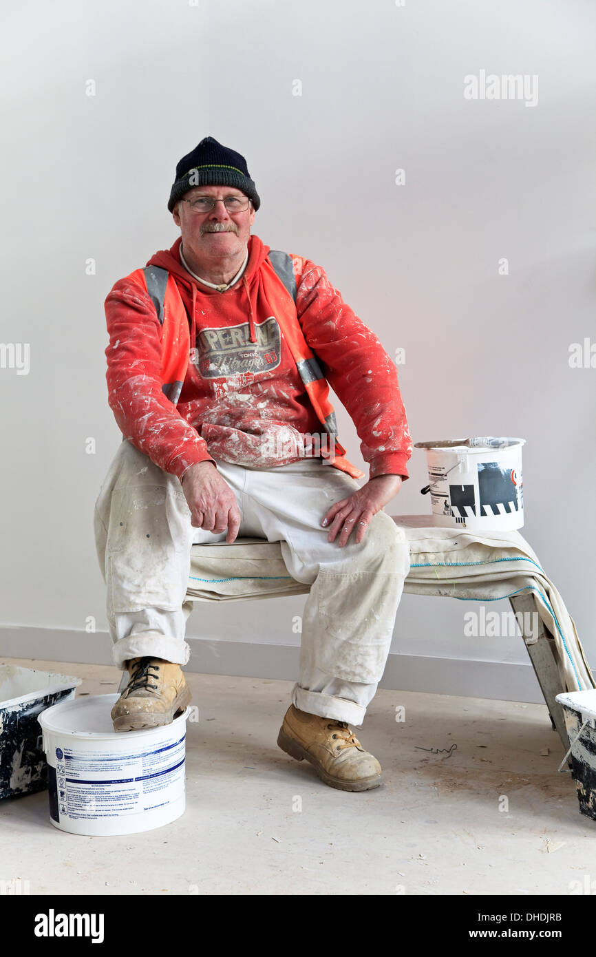 William Glass, painter, working in the refurbishment of Fairfield, Govan, Glasgow, Scotland, Great Britain, UK Stock Photo