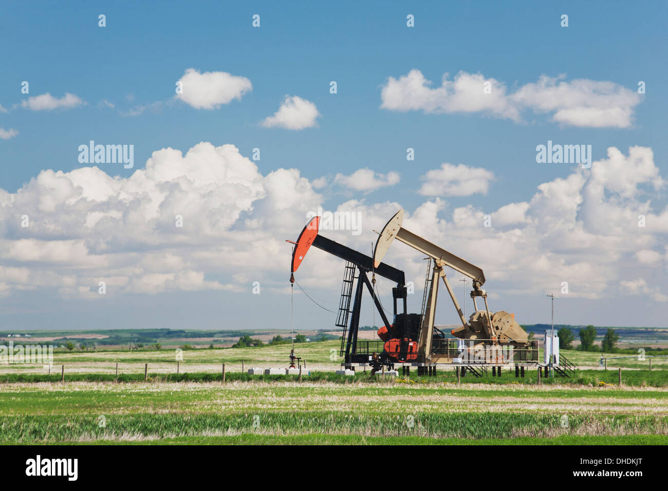 Two pump jacks hires stock photography and images Alamy