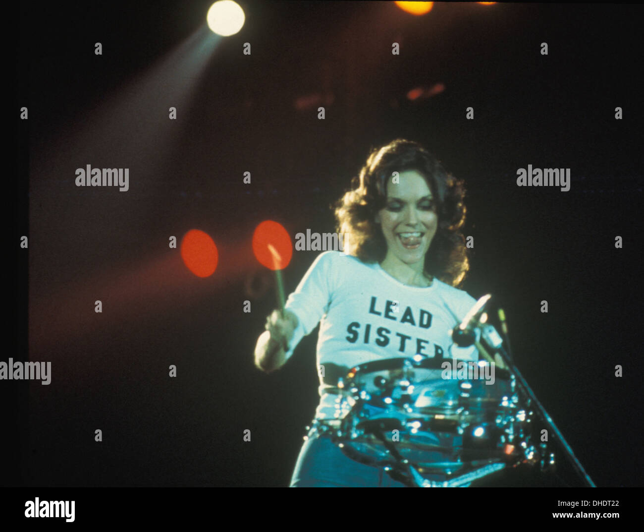 THE CARPENTERS US musical duo with Karen Carpenter about 1976. Photo