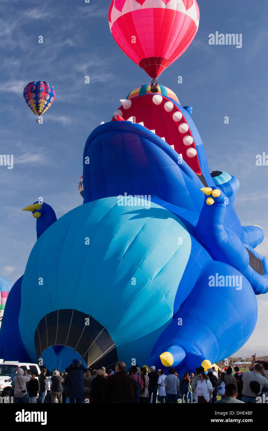 dinosaur-hot-air-balloon-prepares-for-take-off-albuquerque