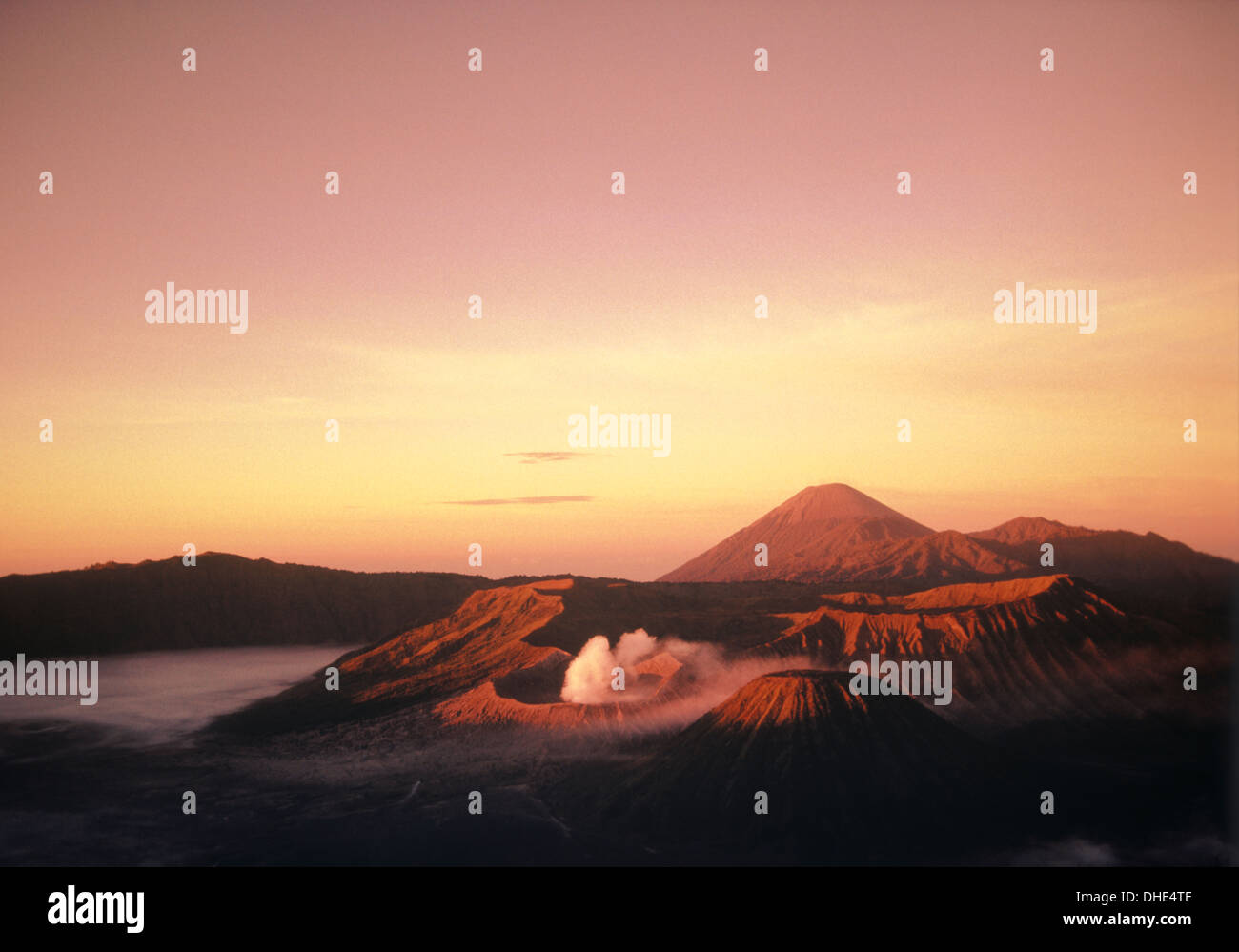 Borneo indonesia hi-res stock photography and images - Alamy