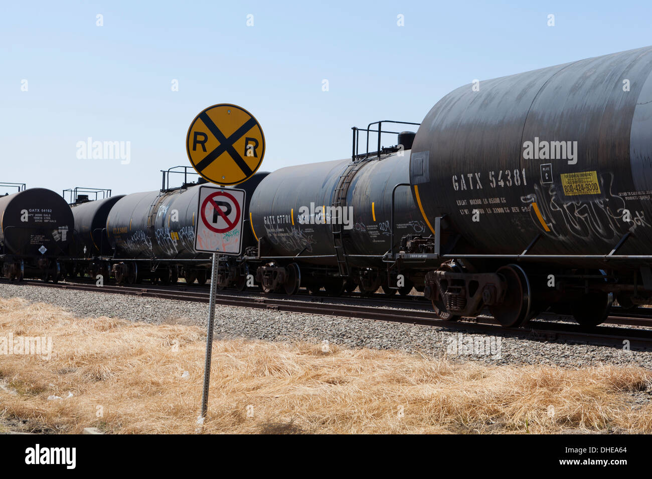 Rail tank cars hires stock photography and images Alamy
