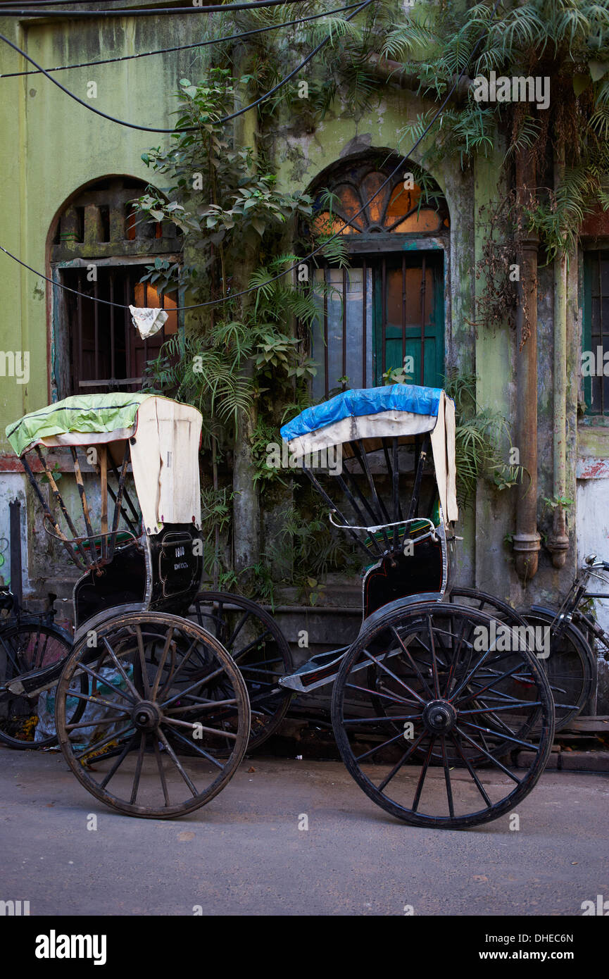 Rickshaw on the street, Kolkata (Calcutta), West Bengal, India, Asia Stock Photo