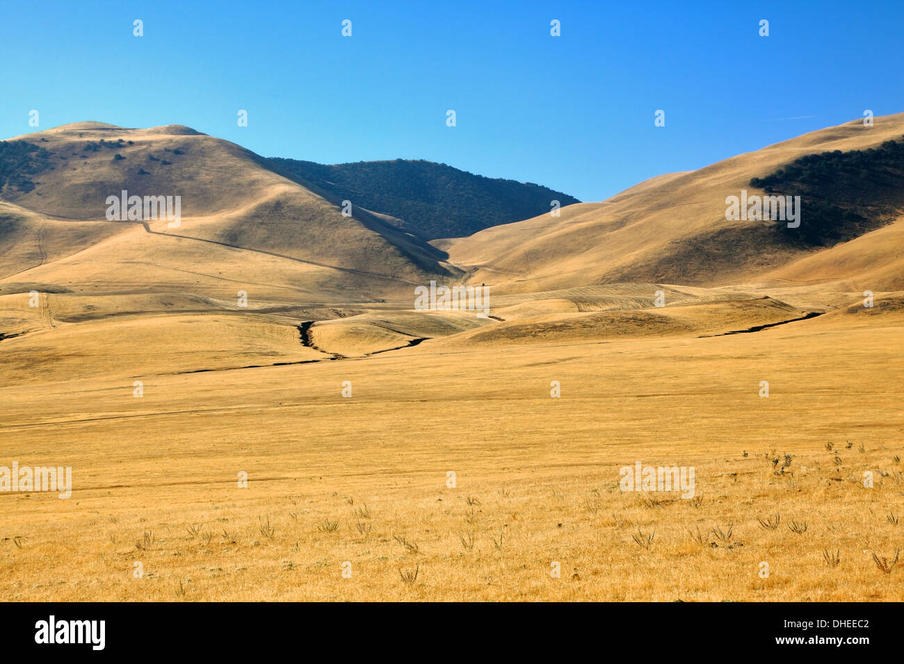 Prairie rolling hills sky hi-res stock photography and images - Alamy