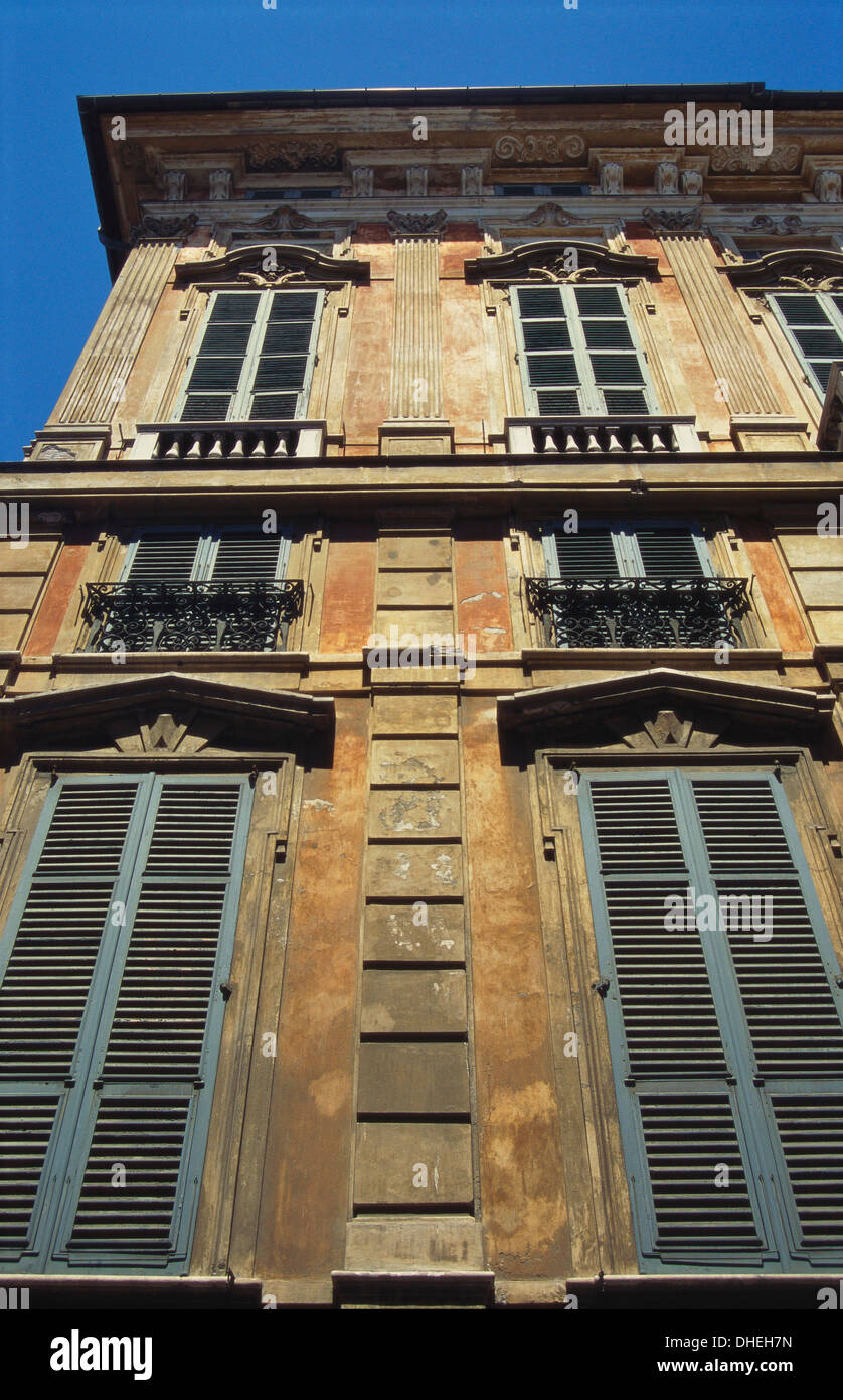 Exterior view showing building hi-res stock photography and images - Alamy