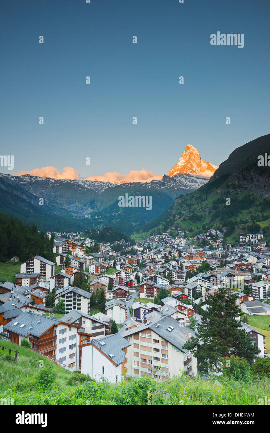 The Matterhorn, 4478m, and Zermatt, Valais, Swiss Alps, Switzerland, Europe Stock Photo
