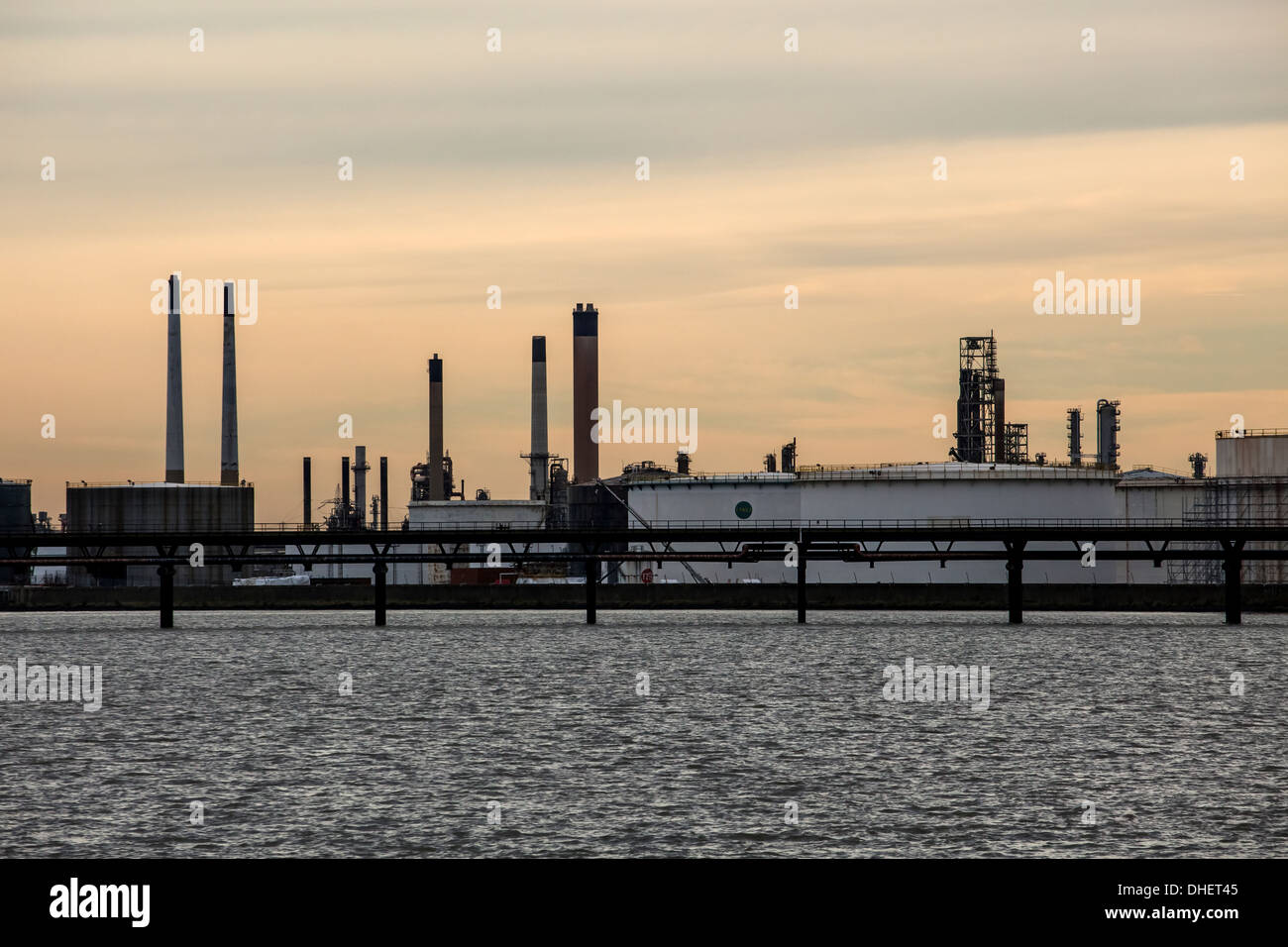 Coryton Oil Refinery High Resolution Stock Photography and Images - Alamy
