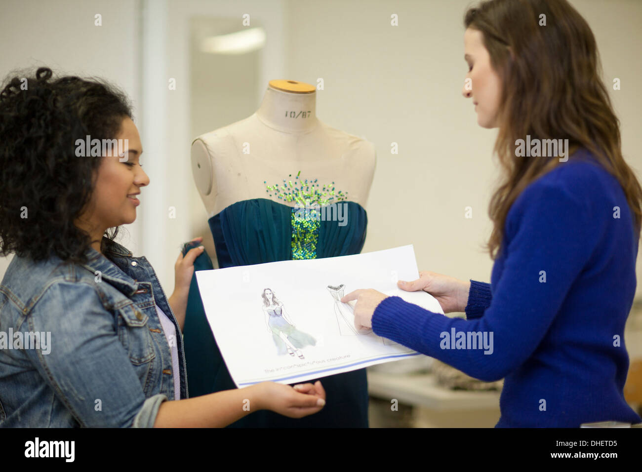 Fashion design students in discussion Stock Photo Alamy
