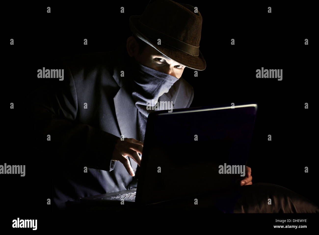 Hacker stealing sensitive data hi-res stock photography and images - Alamy