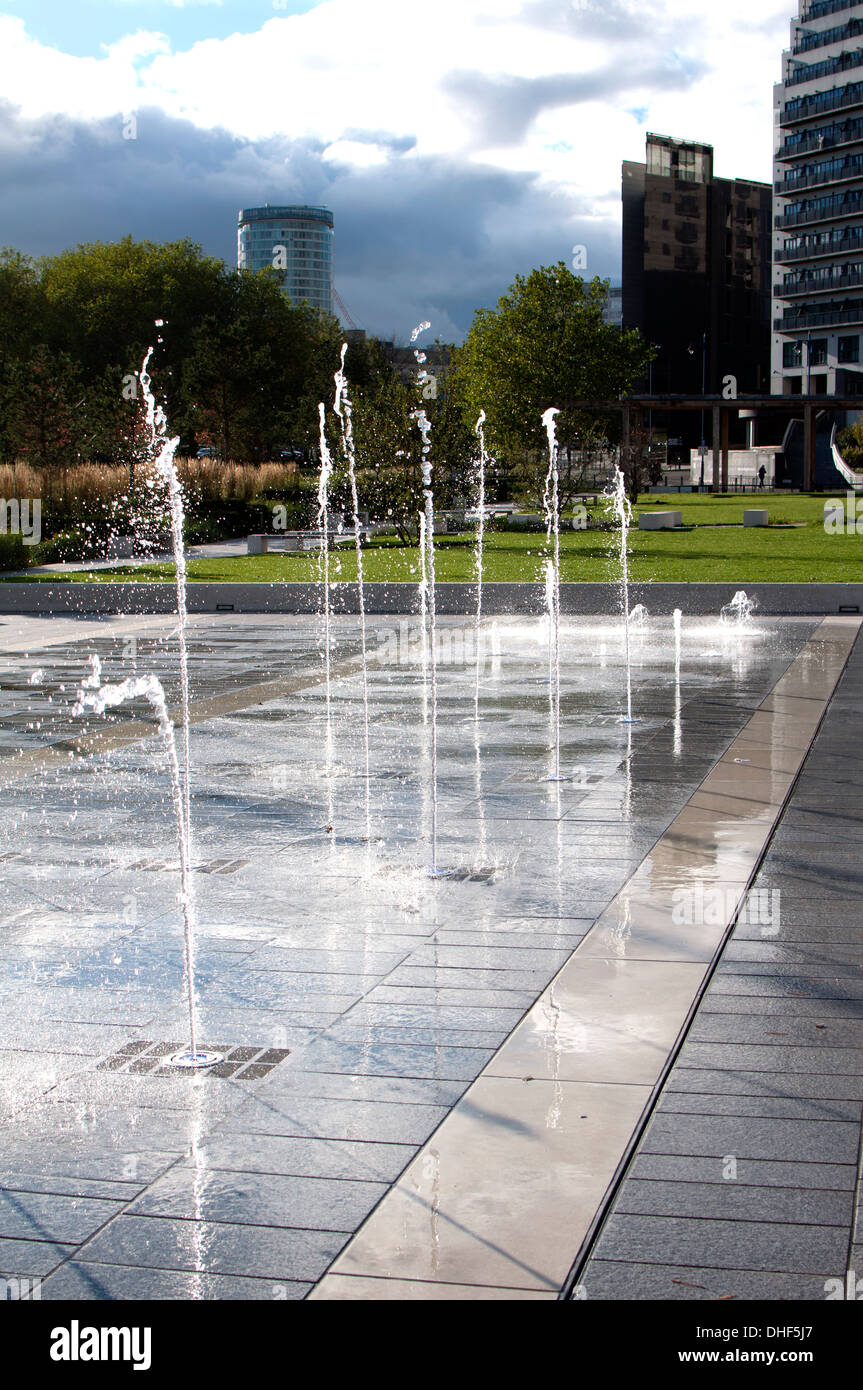 Birmingham water feature hires stock photography and images Alamy