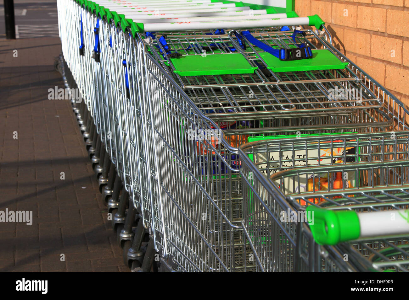Shopping Trolley,invented,1937 Oklahoma, supermarket, Shopping cart