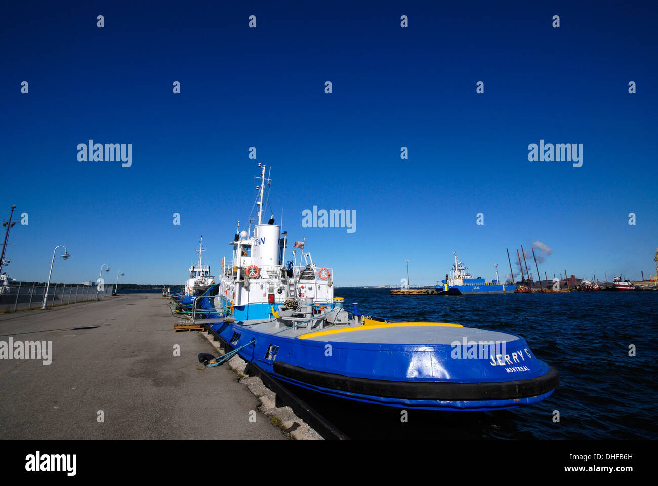 Hamilton Ontario 2013 A heavy duty tugboat moored at Hamilton harbour Stock Photo Alamy Hamilton Ontario 2013 A heavy duty tugboat moored at Hamilton harbour Stock Photo Alamy