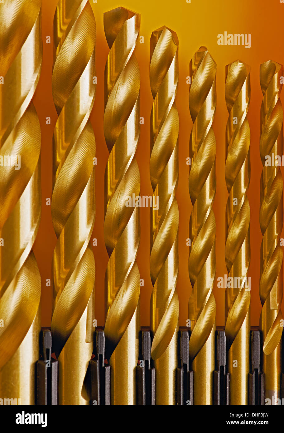 Various sizes of wood cutting drill bits up close Stock Photo Alamy