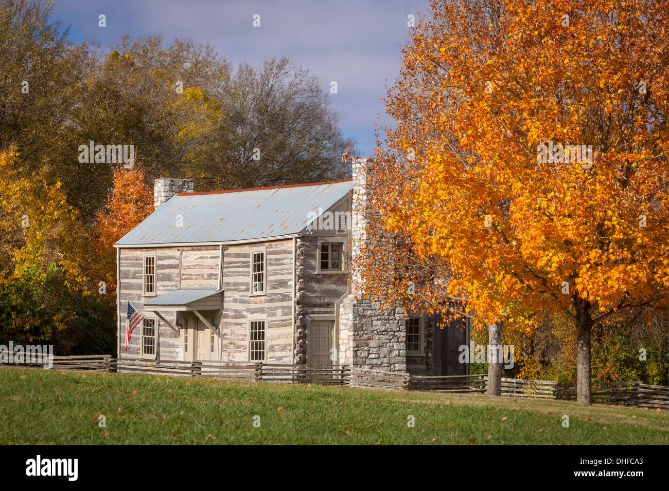 Gatlin Log House (b. 1830), at Crockett State Park, Brentwood Tennessee, USA Stock Photo