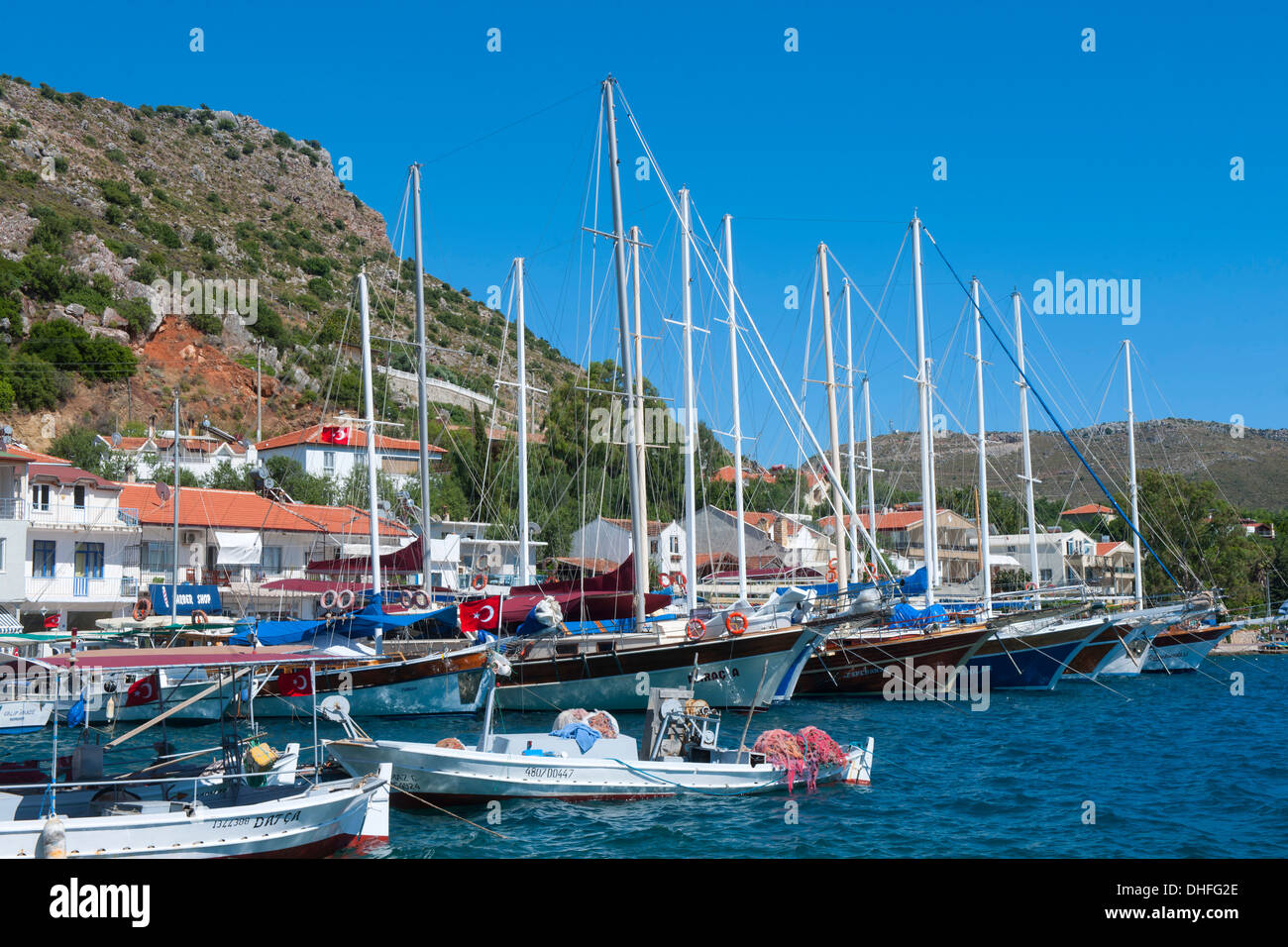 Türkei, Provinz Mugla, Bozburun-Halbinsel, Bozburun, Stadtansicht mit Hafen Stock Photo