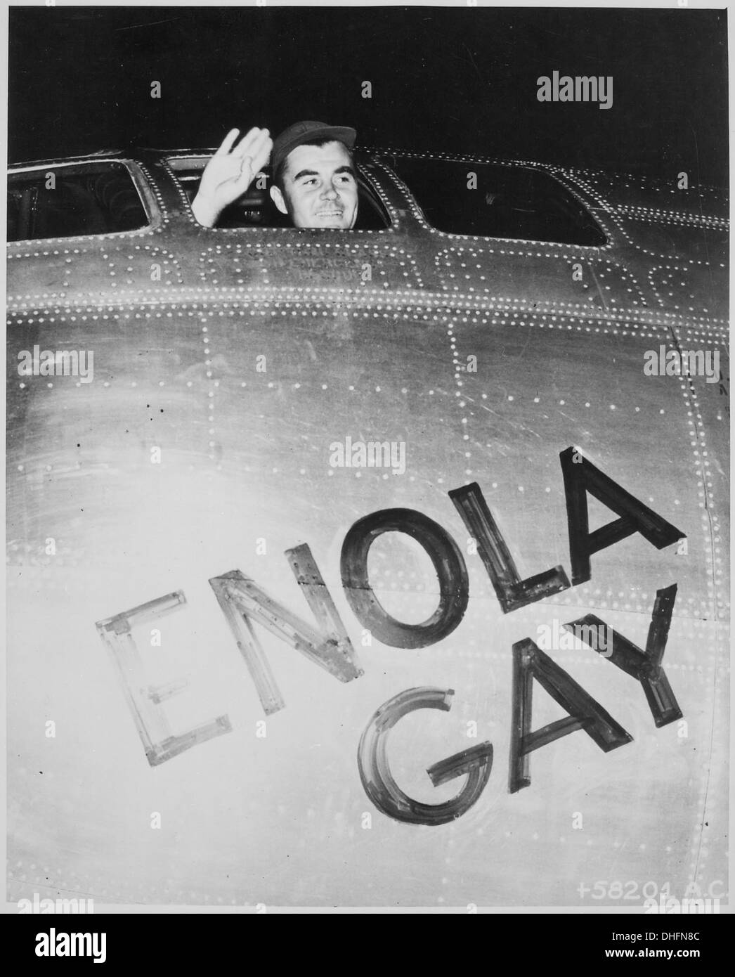 The plane that dropped the atomic bomb on hiroshima hires stock photography and images Alamy