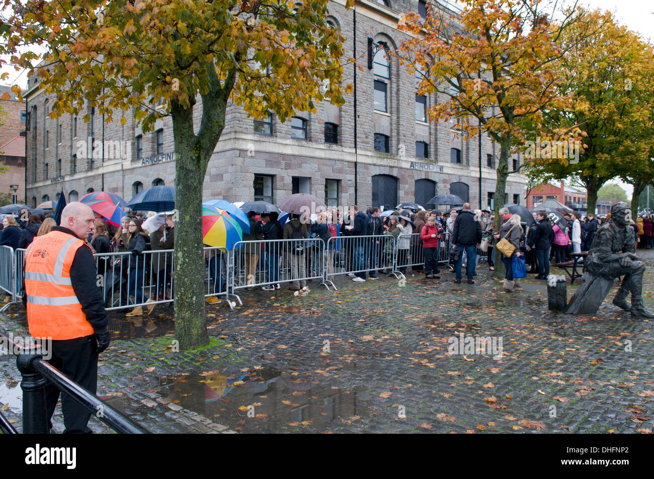 Bristol, UK. 09th Nov, 2013. Queues of young hopefuls wait patiently in the rain for Disney's first open casting auditions for the new Star Wars film, being held at the Arnolfini Arts Centre in the centre of Bristol on 9th & 10th November.  Some of which have been queuing since 10pm the night before.  Taken on 9th November 2013. Credit:  Rachel Husband/Alamy Live News Stock Photo