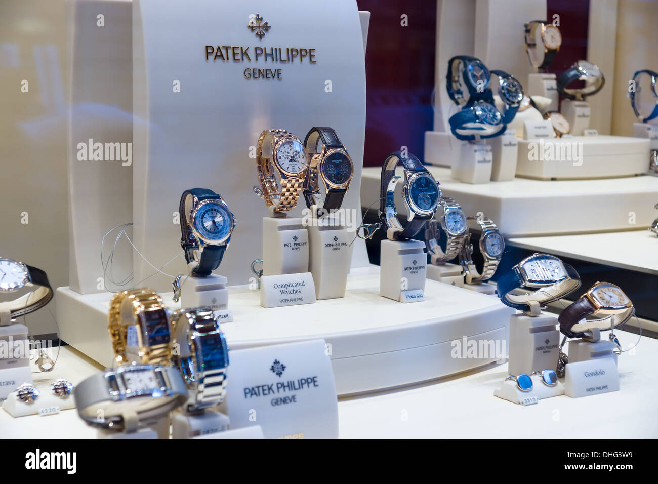 Showcase expensive shops selling luxury watches Stock Photo - Alamy