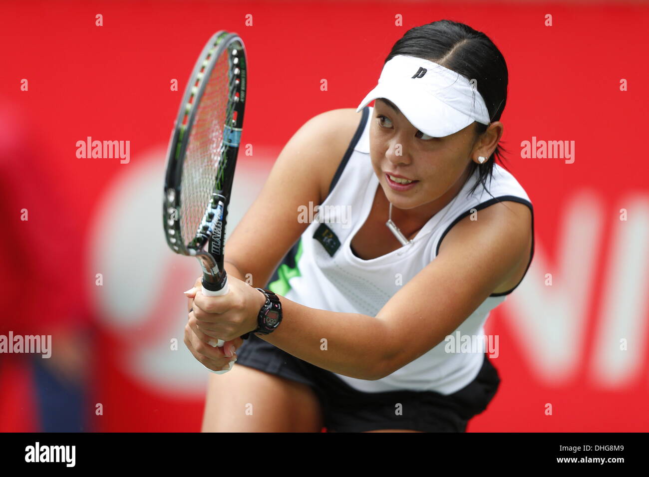 Tokyo, Japan. 9th Nov, 2013. Eri Hozumi Tennis : NIKKE All Japan Tennis
