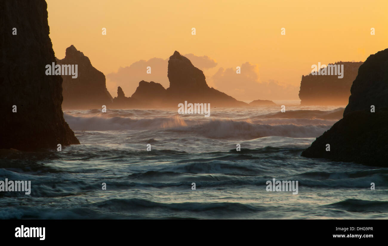 Sunset on the Southern Oregon Coast, Oregon, USA Stock Photo - Alamy
