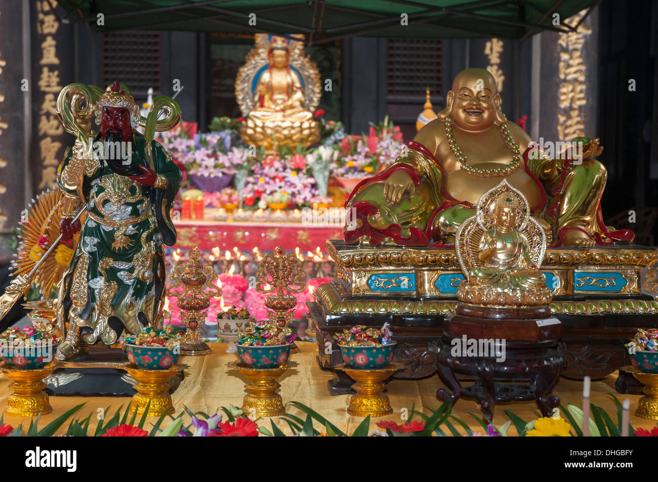 Shrine at the Wenhou Buddhist Monastery at Chengdu, Sichuan, China ...