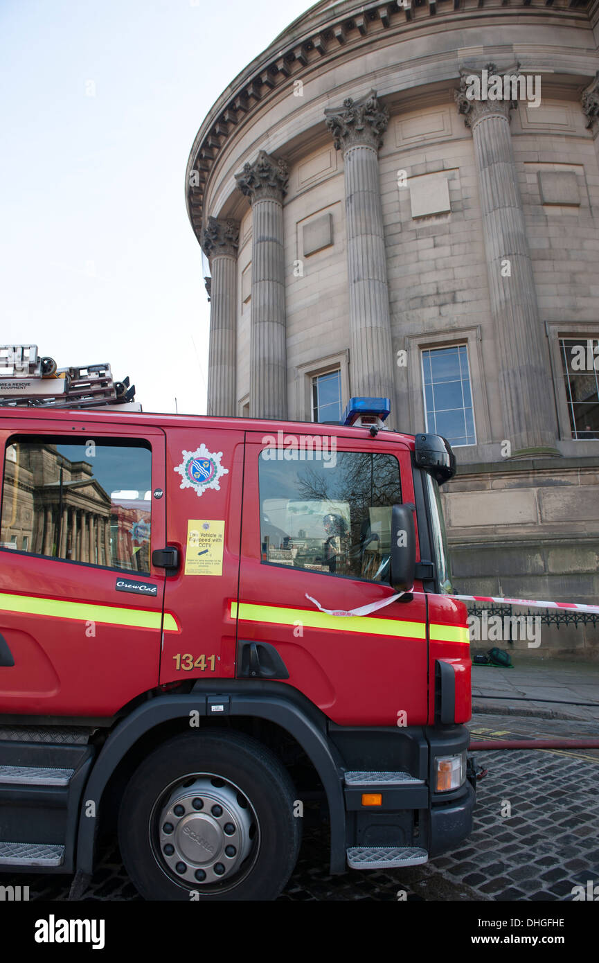 Fire Engine in front of Grade 1 Listed Building Stock Photo
