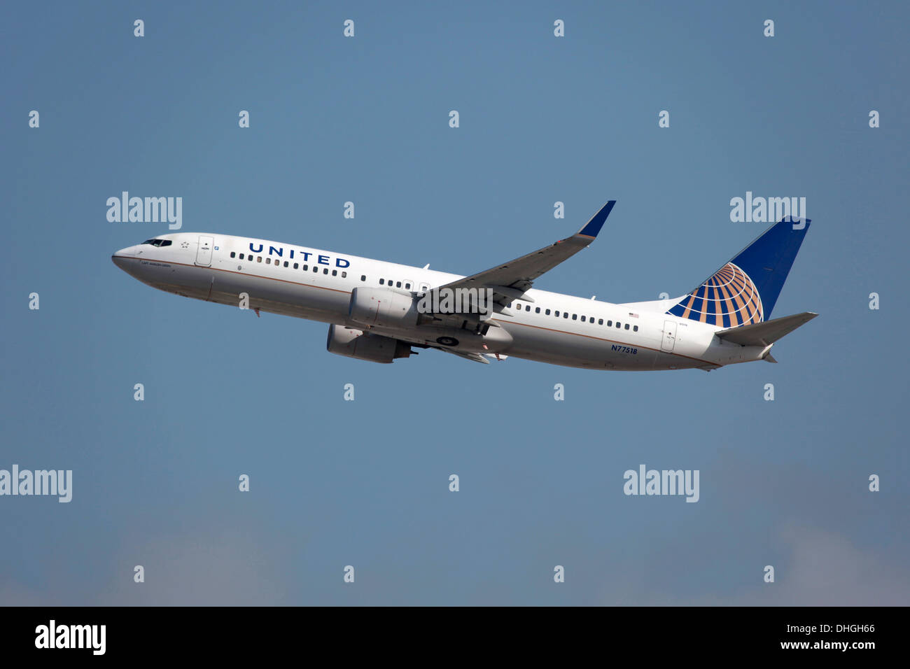 United Airlines Boeing 737800 Stock Photo Alamy