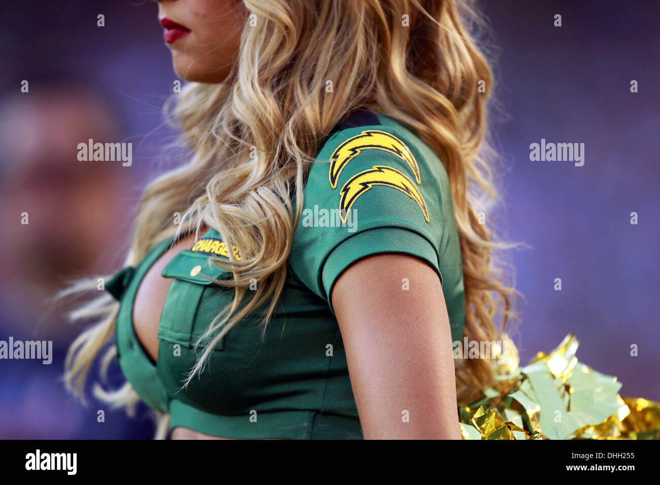 San Diego, CA, USA. 10th Nov, 2013. Nov. 10, 2013 - San Diego, California, USA - San Diego Chargers çheerleaders wore military outfits to honor Veteran's Day during a game against the Denver Broncos at Qualcomm Stadium. © KC Alfred/ZUMAPRESS.com/Alamy Live News Stock Photo