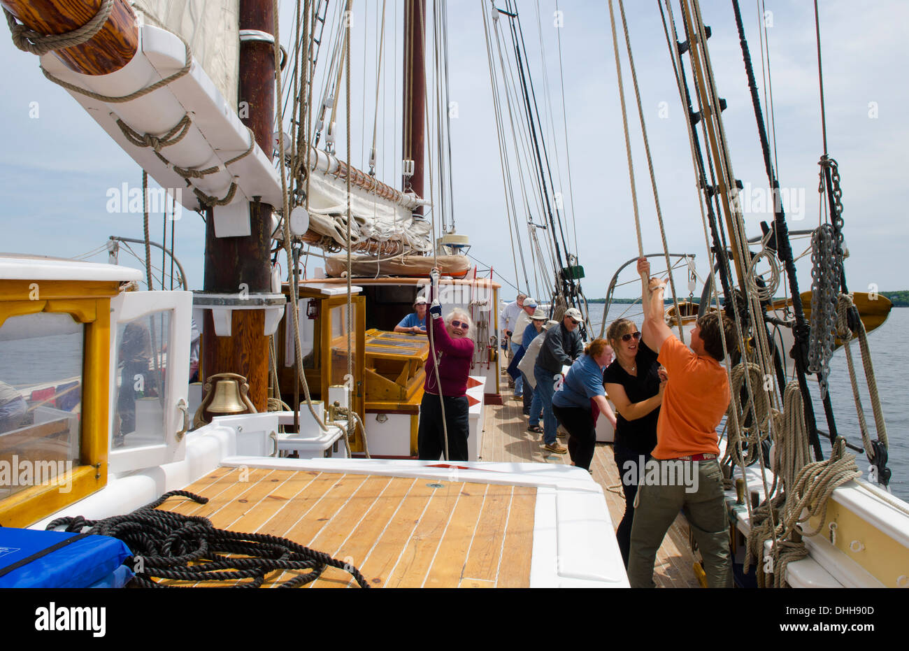 Schooner Heritage Windjammer Sailboat from Rockland Maine passengers