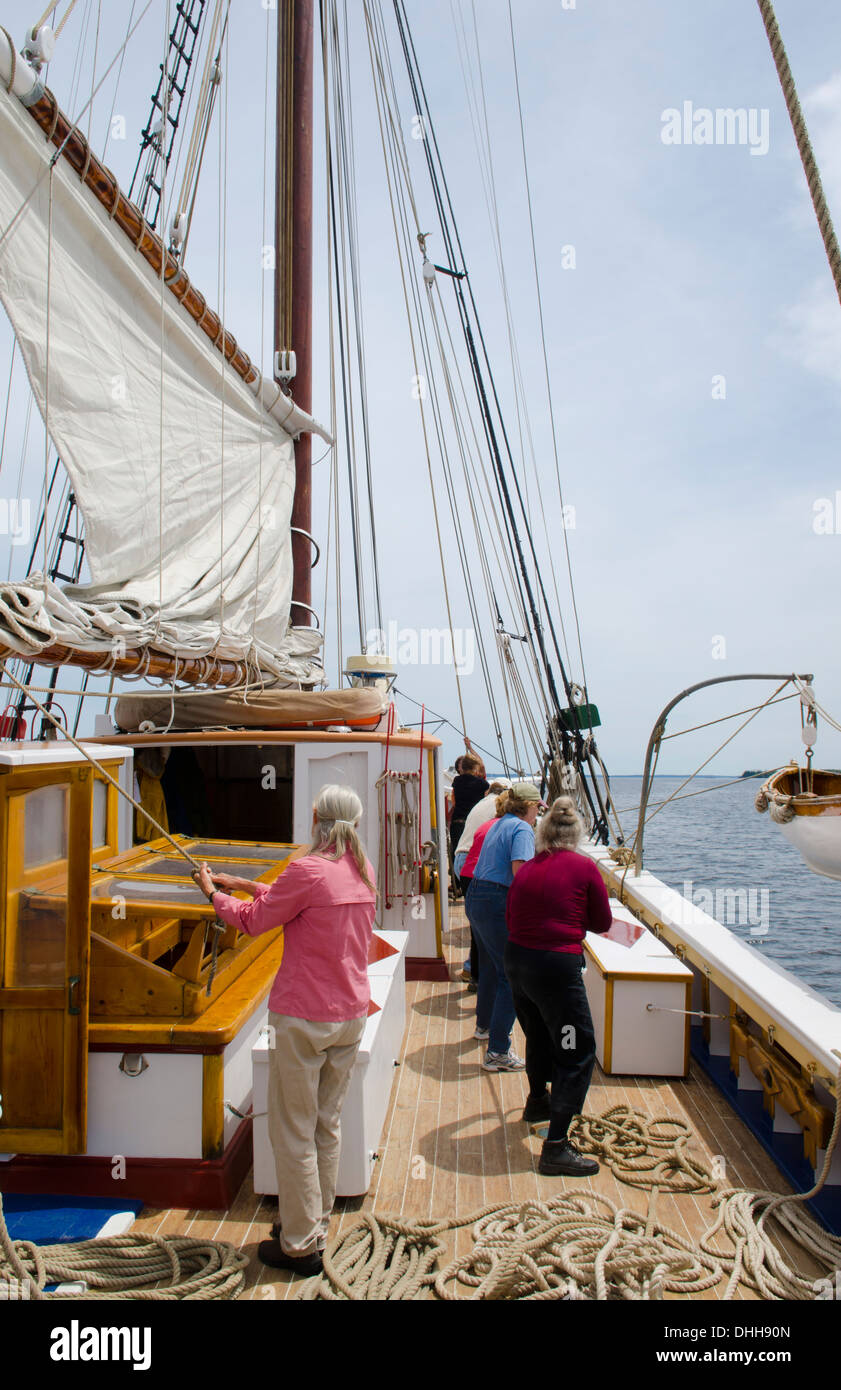 Schooner Heritage Windjammer Sailboat from Rockland Maine passengers