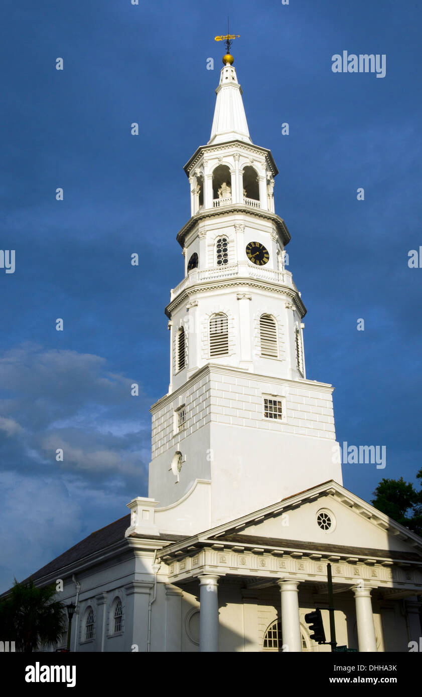Charleston South Carolina famous St Michaels Church built in 1670 landmark Stock Photo Alamy