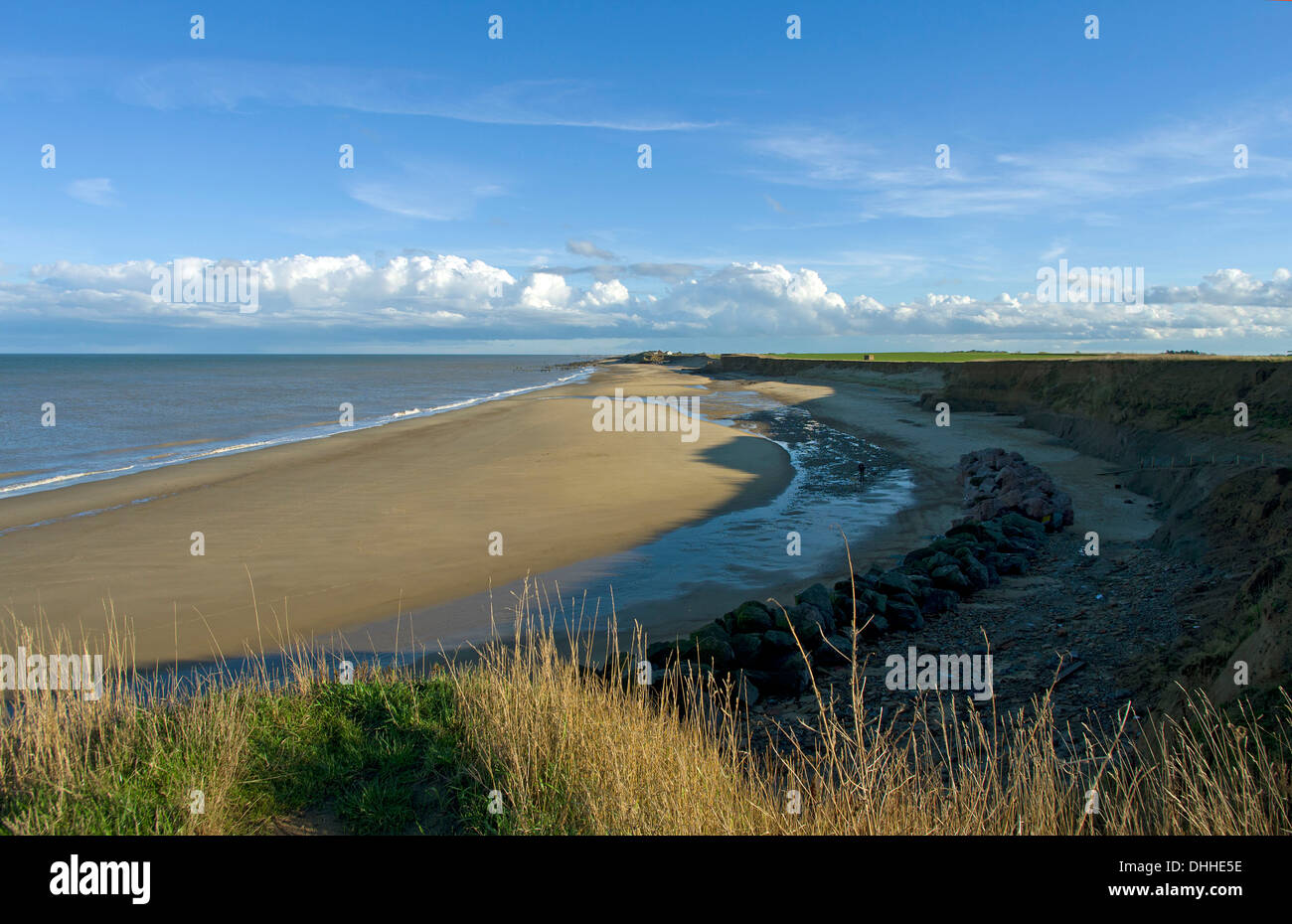 The wide wild beach at Happisburgh looking south towards Sea Palling on a bright Autumn day Stock Photo