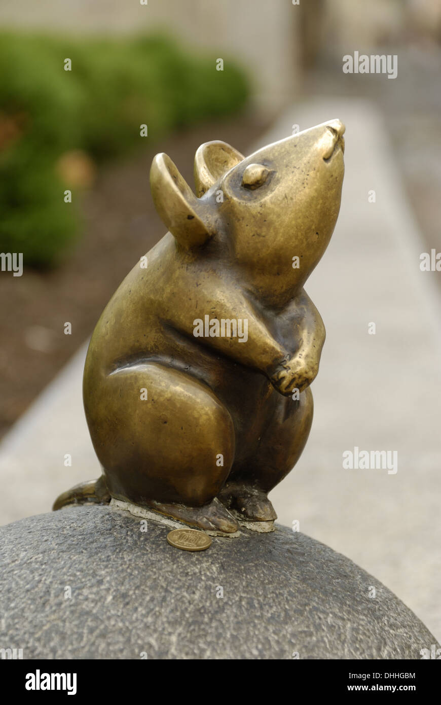 Mouse sculpture hi-res stock photography and images - Alamy
