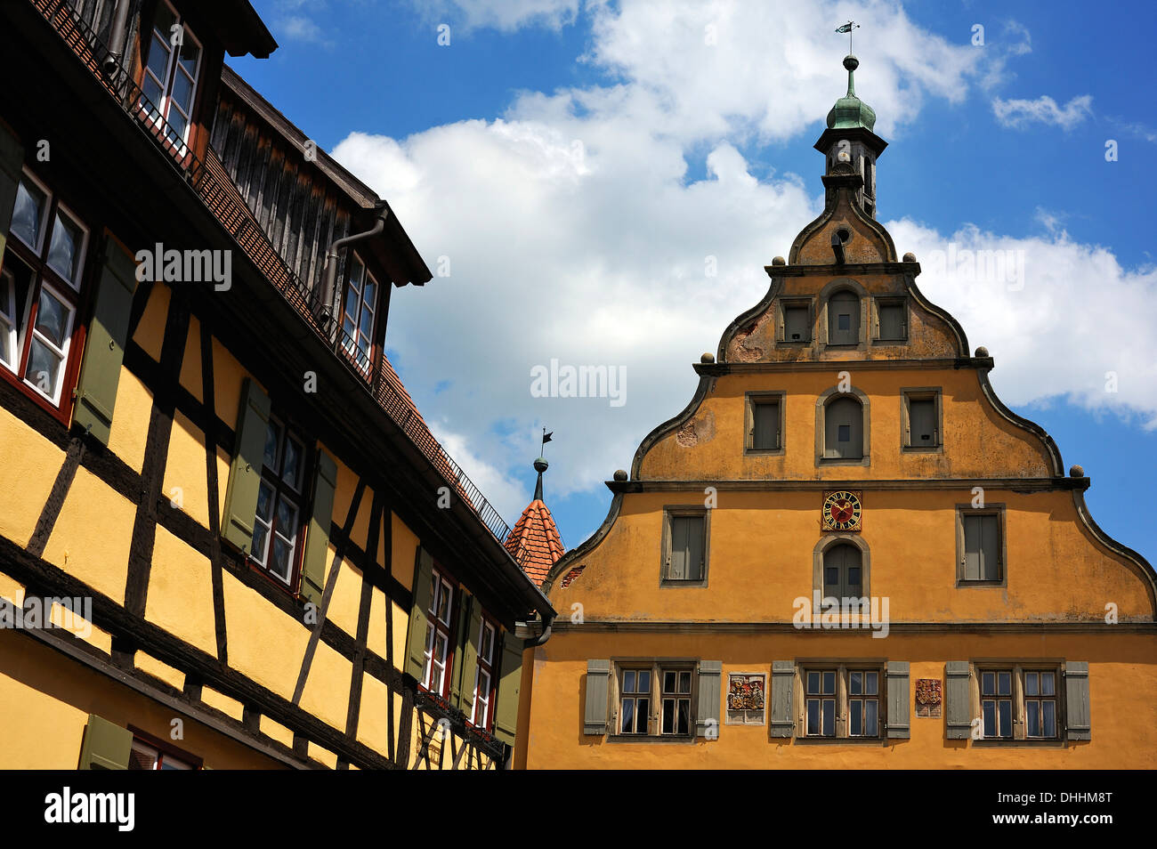 Gable, 1567, threestorey pitched roof structure with curved