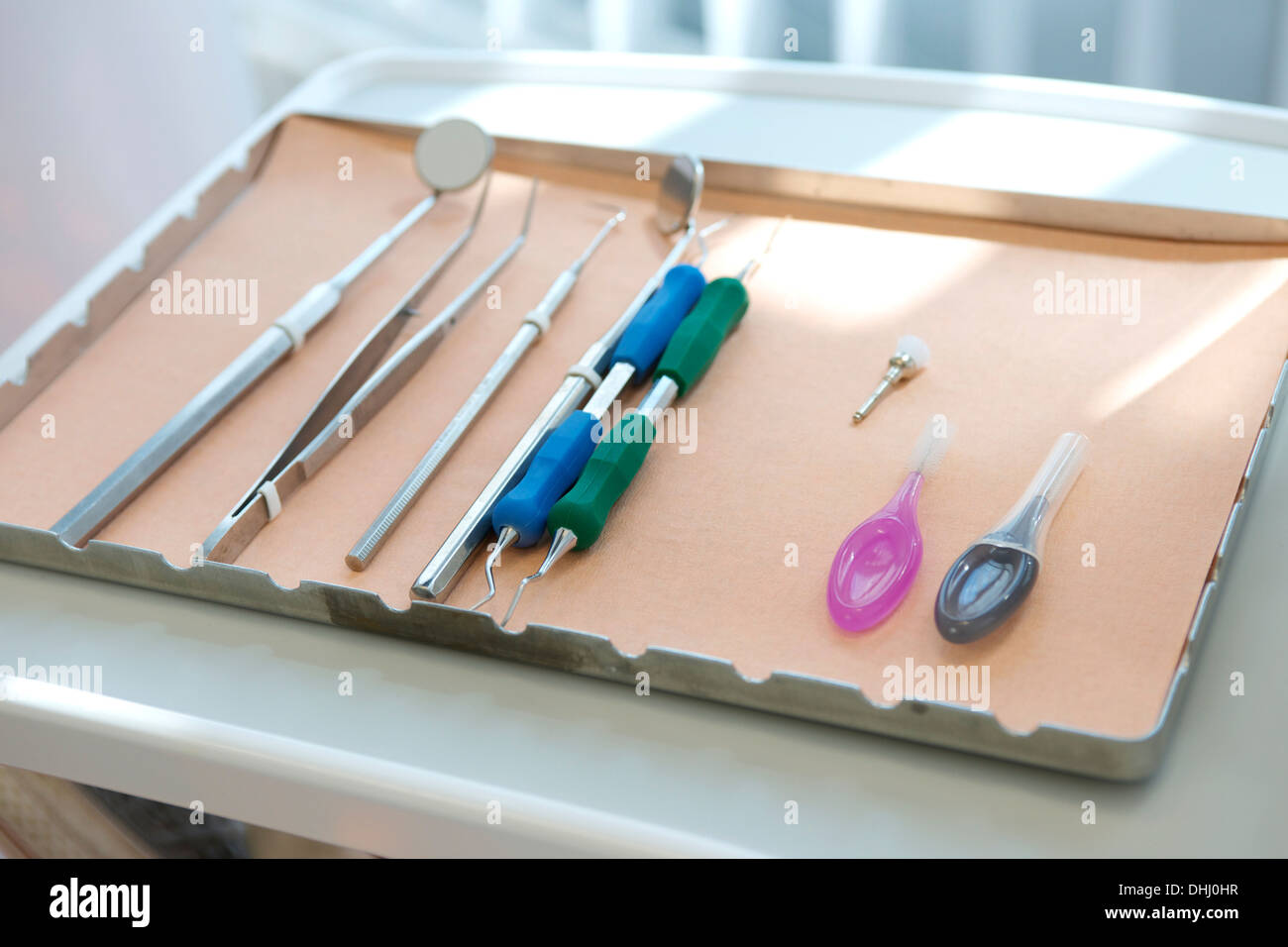 Dental tray hires stock photography and images Alamy