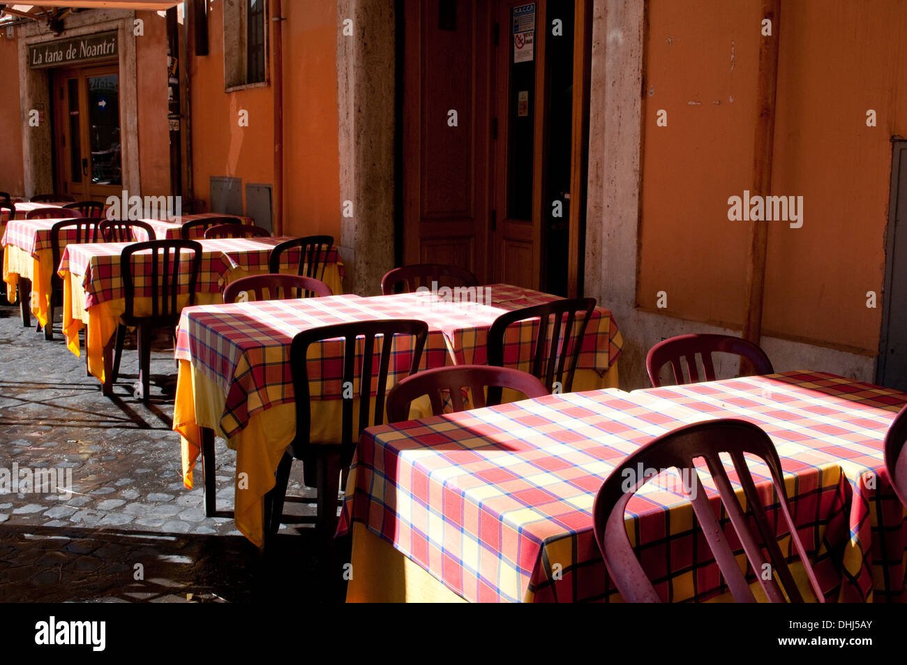 Restaurant tables, Trastevere, Rome, Italy Stock Photo Alamy