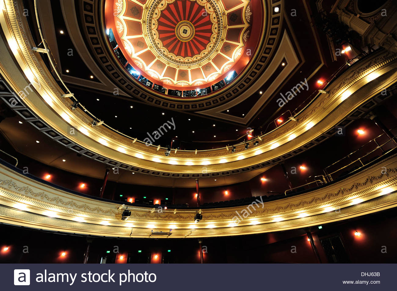 Her Majestys Theatre Stock Photos & Her Majestys Theatre Stock Images ...