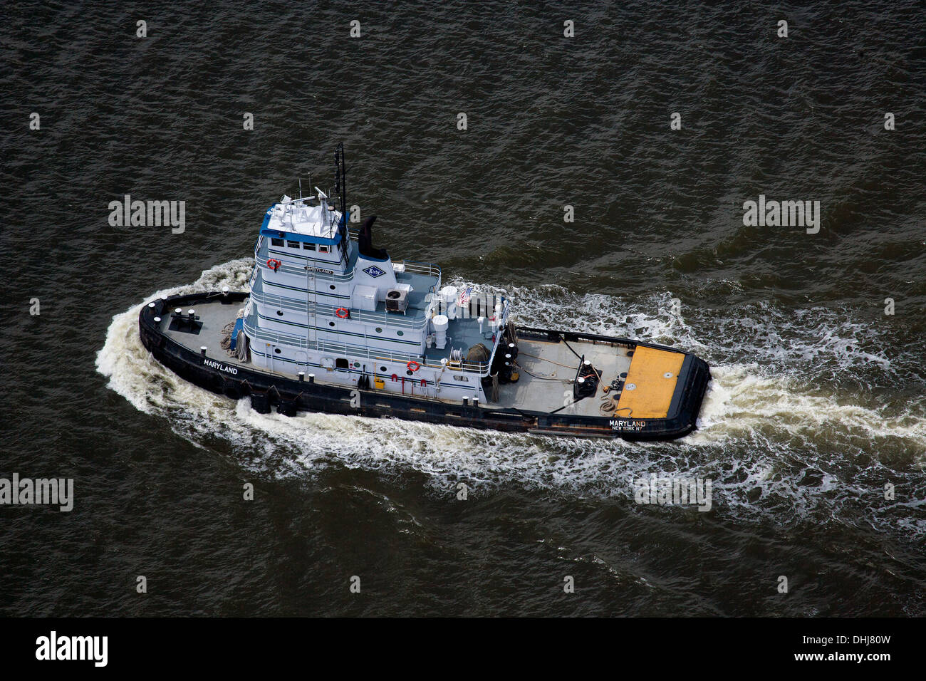 aerial photograph Kirby tugboat Maryland on Hudson River, New York, New Jersey Stock Photo