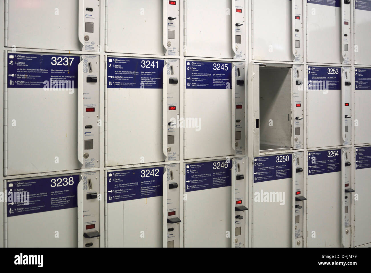 Lockers at central station Stock Photo Alamy